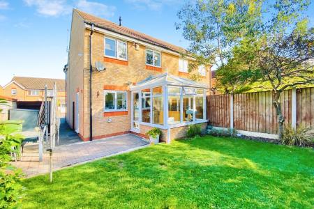 3 bedroom Semi-detached house for sale in Bromwich Close, Thorpe Astley, LE3