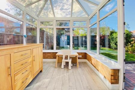 3 bedroom Semi-detached house for sale in Bromwich Close, Thorpe Astley, LE3