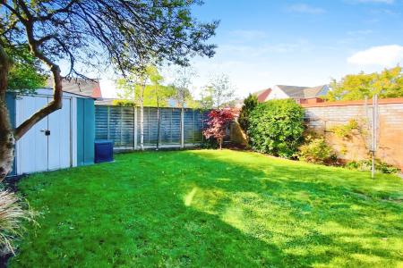 3 bedroom Semi-detached house for sale in Bromwich Close, Thorpe Astley, LE3