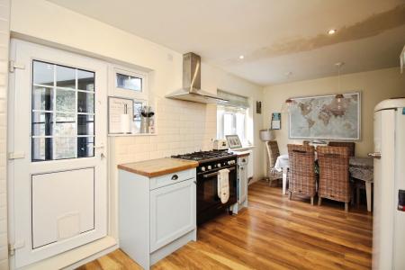 3 bedroom Semi-detached house for sale in Broughton Road, Croft, LE9