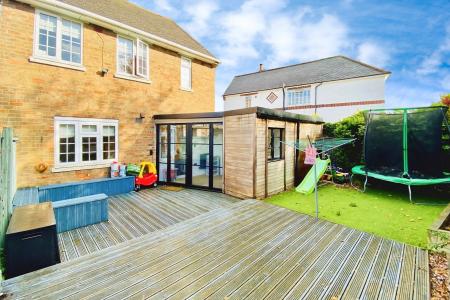 3 bedroom Semi-detached house for sale in Broughton Road, Croft, LE9