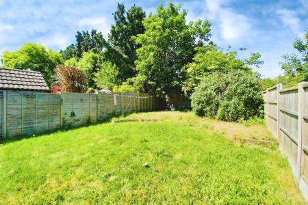 3 bedroom Semi-detached house for sale in Caldecote Road, Braunstone, LE3