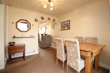 2 bedroom Terraced House for sale in Carrs Road, Earl Shilton, LE9