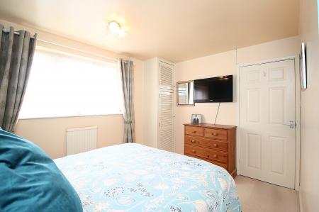 2 bedroom Terraced House for sale in Carrs Road, Earl Shilton, LE9