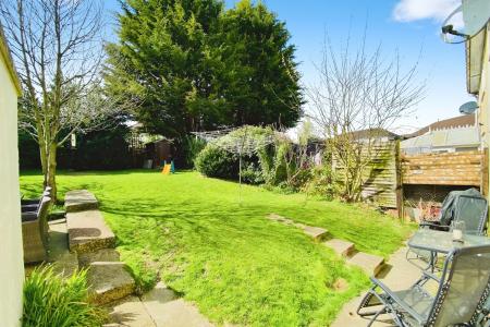 3 bedroom Semi-detached house for sale in Cashmore View, Stocking Farm, Leicester, LE4
