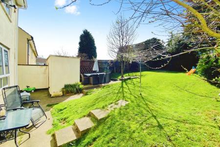 3 bedroom Semi-detached house for sale in Cashmore View, Stocking Farm, Leicester, LE4