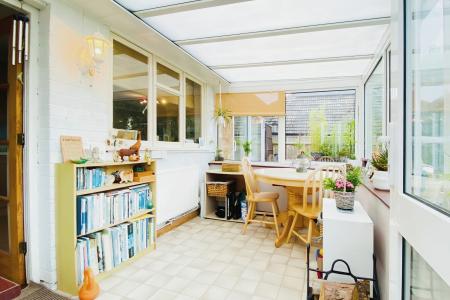 2 bedroom Detached bungalow for sale in Castell Drive, Groby, LE6