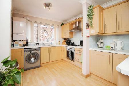 2 bedroom Detached bungalow for sale in Castell Drive, Groby, LE6