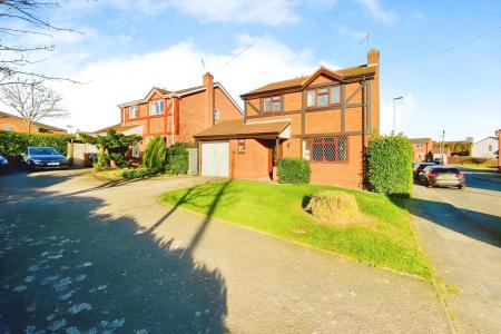 4 bedroom Detached house for sale in Castle Rise, Groby, LE6