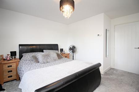 3 bedroom Town house for sale in Centurion Drive, Kirby Muxloe, LE9