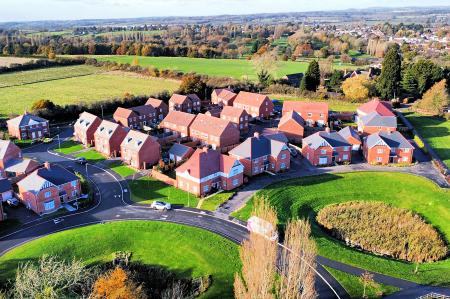 3 bedroom Town house for sale in Centurion Drive, Kirby Muxloe, LE9