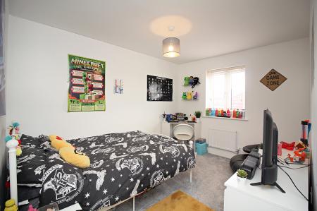 3 bedroom Town house for sale in Centurion Drive, Kirby Muxloe, LE9