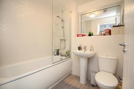 3 bedroom Town house for sale in Centurion Drive, Kirby Muxloe, LE9