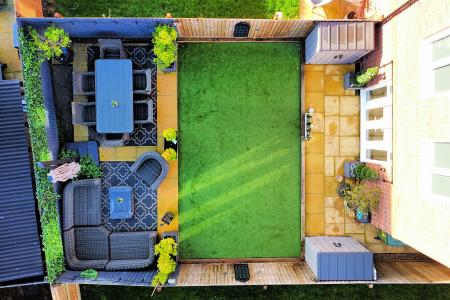 3 bedroom Town house for sale in Centurion Drive, Kirby Muxloe, LE9