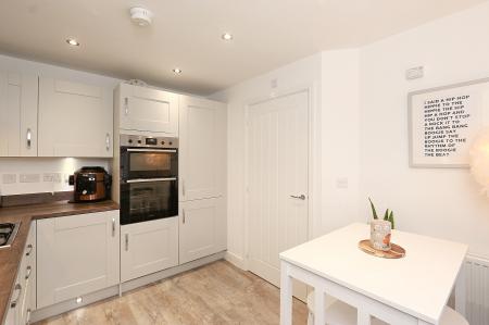 3 bedroom Town house for sale in Centurion Drive, Kirby Muxloe, LE9