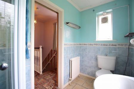 3 bedroom Semi-detached house for sale in Charlecote Avenue, Braunstone Town, LE3