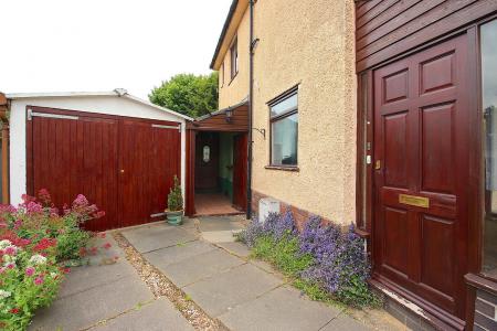 3 bedroom Semi-detached house for sale in Charlecote Avenue, Braunstone Town, LE3