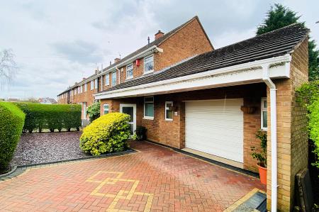 3 bedroom End of terrace house for sale in Charnor Road, Leicester, LE3