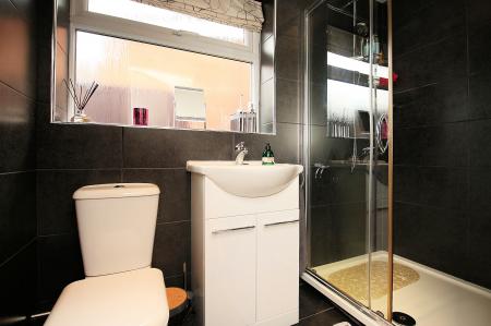 4 bedroom Detached bungalow for sale in Charnwood Close, Leicester Forest East, LE3