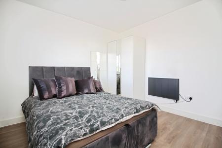 2 bedroom Flat for sale in Cherry Tree Court, Kirby Muxloe, LE9