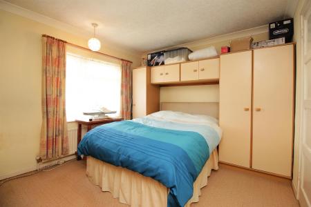 3 bedroom Semi-detached house for sale in Cokayne Road, Leicester, LE3