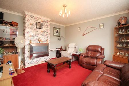 3 bedroom Semi-detached house for sale in Cokayne Road, Leicester, LE3