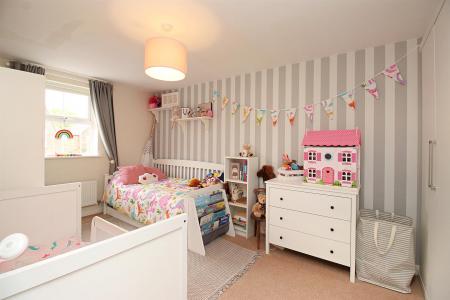 3 bedroom Semi-detached house for sale in Columbus Lane, Earl Shilton, LE9