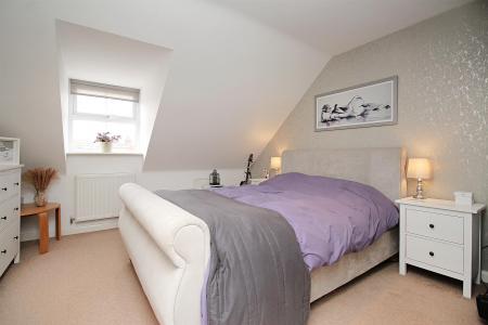 3 bedroom Semi-detached house for sale in Columbus Lane, Earl Shilton, LE9