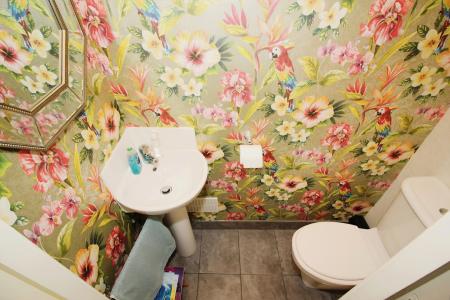 3 bedroom Semi-detached house for sale in Cooden Avenue, Leicester, LE3