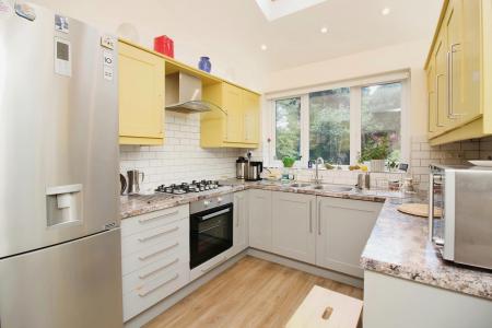 3 bedroom Semi-detached house for sale in Cooden Avenue, Leicester, LE3