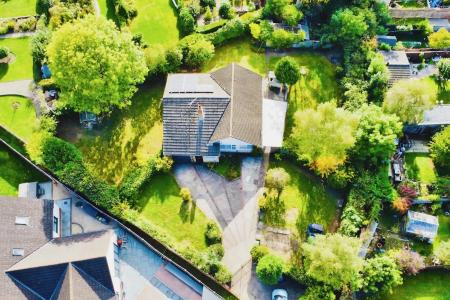 2 bedroom Detached bungalow for sale in Cooks Walk, Glenfield, LE3