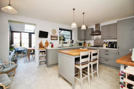 3 bedroom Detached house for sale in Cortanis Lane, Desford, LE9