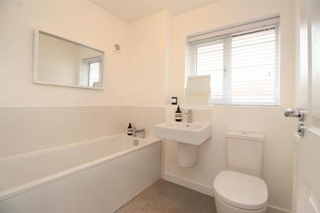 3 bedroom Detached house for sale in Cortanis Lane, Desford, LE9