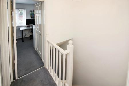 2 bedroom Terraced House for sale in Cottage Farm Close, Braunstone Town, LE3