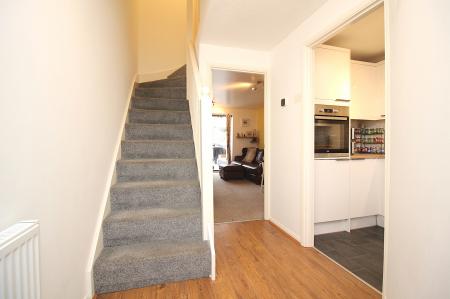 2 bedroom Terraced House for sale in Cottage Farm Close, Braunstone Town, LE3