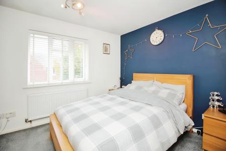 2 bedroom Terraced House for sale in Cottage Farm Close, Braunstone Town, LE3