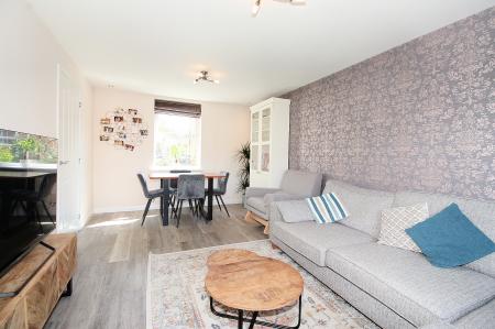 3 bedroom Detached house for sale in Cox Meadow Road, Leicester Forest East, LE3