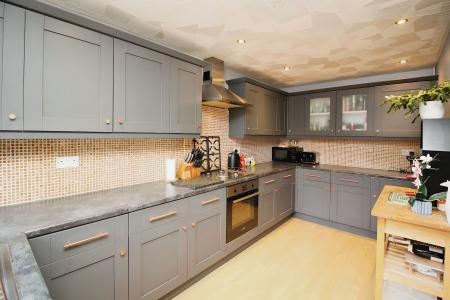 2 bedroom Terraced House for sale in Cuffling Drive, Leicester, LE3