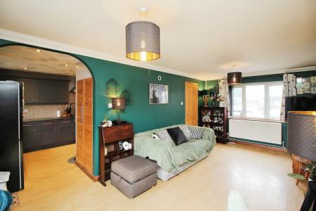 2 bedroom Terraced House for sale in Cuffling Drive, Leicester, LE3