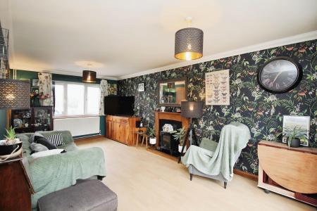 2 bedroom Terraced House for sale in Cuffling Drive, Leicester, LE3