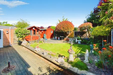 2 bedroom Semi-detached bungalow for sale in Danehill, Ratby, LE6