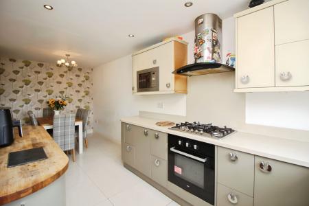 4 bedroom Semi-detached house for sale in Darien Way, Thorpe Astley, LE3