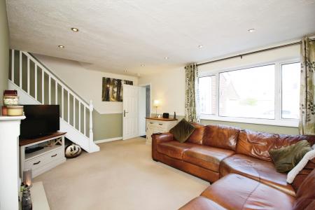 4 bedroom Semi-detached house for sale in Derwent Close, Earl Shilton, LE9