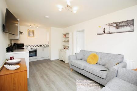 4 bedroom Semi-detached house for sale in Derwent Close, Earl Shilton, LE9