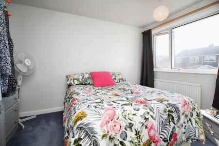 4 bedroom Semi-detached house for sale in Derwent Close, Earl Shilton, LE9