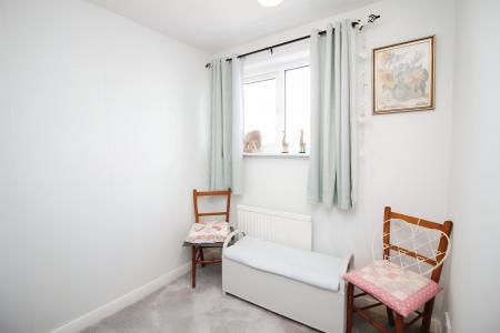 4 bedroom Semi-detached house for sale in Derwent Close, Earl Shilton, LE9