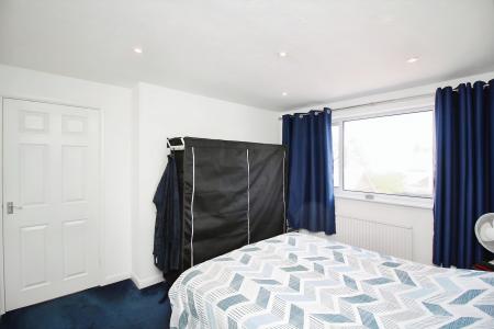 4 bedroom Semi-detached house for sale in Derwent Close, Earl Shilton, LE9