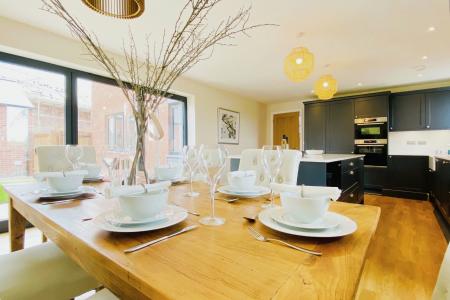 4 bedroom Detached house for sale in Highfields, Desford Road, Kirby Muxloe, LE9