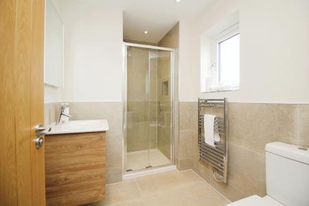 4 bedroom Detached house for sale in Oaklands, Desford Road, Kirby Muxloe, LE9