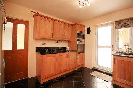 3 bedroom Terraced House for sale in Dominion Road, Glenfield, LE3